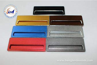 CUNG CẤP PHÔI LÀM BẢNG TÊN BT10