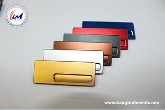 CUNG CẤP PHÔI LÀM BẢNG TÊN BT10A
