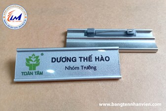 MẪU BẢNG TÊN NHÂN VIÊN TOÀN TÂM 